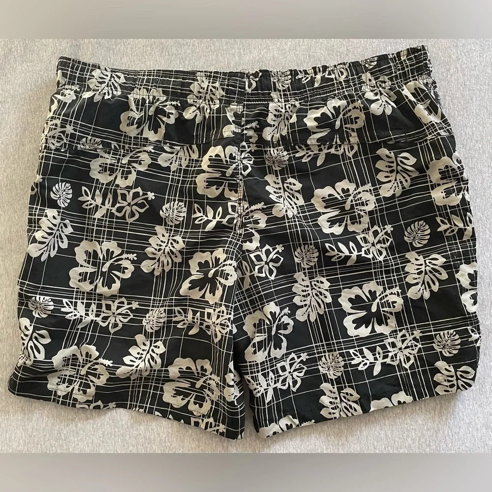 Uzzi Amphibious Gear Size XL Waist 38in Black/Tan Floral Swim Trunks/Shorts READ